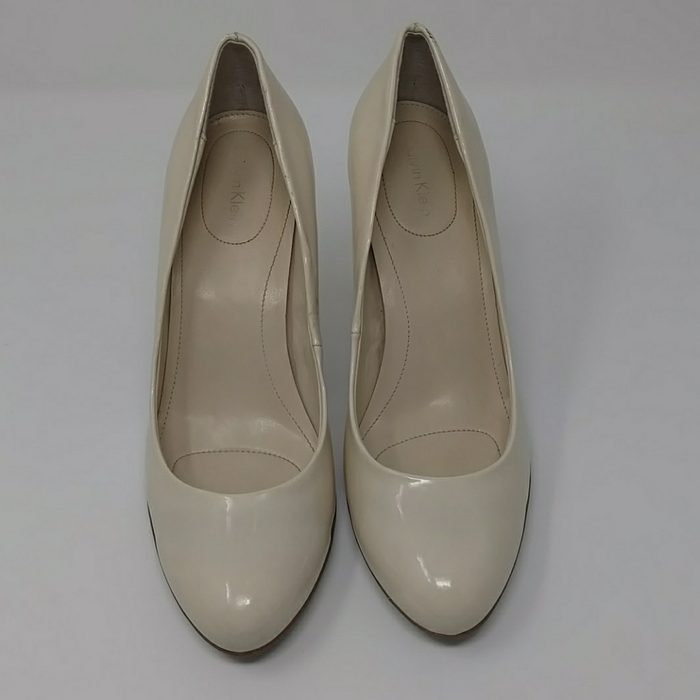 Calvin Klein Women's Olive Pumps